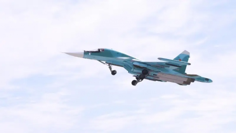 Διηπειρωτικό σοκ: Το ρωσικό Su-34 με εμβέλεια 8.000 χλμ ταπεινώνει τους Αμερικανούς - Από Μόσχα σε Ουάσινγκτον χωρίς ανεφοδιασμό