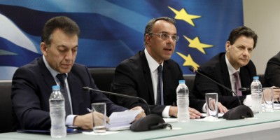 Σταϊκούρας: Νέα μέτρα 6,8 δισ. ευρώ, στα 10 δισ. η συνολική στήριξη - Βρούτσης: Εργαζόμενοι και άνεργοι στο επίκεντρο