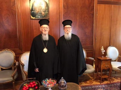 Παραιτήθηκε ο Αρχιεπίσκοπος Αμερικής Δημήτριος, μετά τις έντονες πιέσεις Βαρθολομαίου για κακοδιαχείρηση