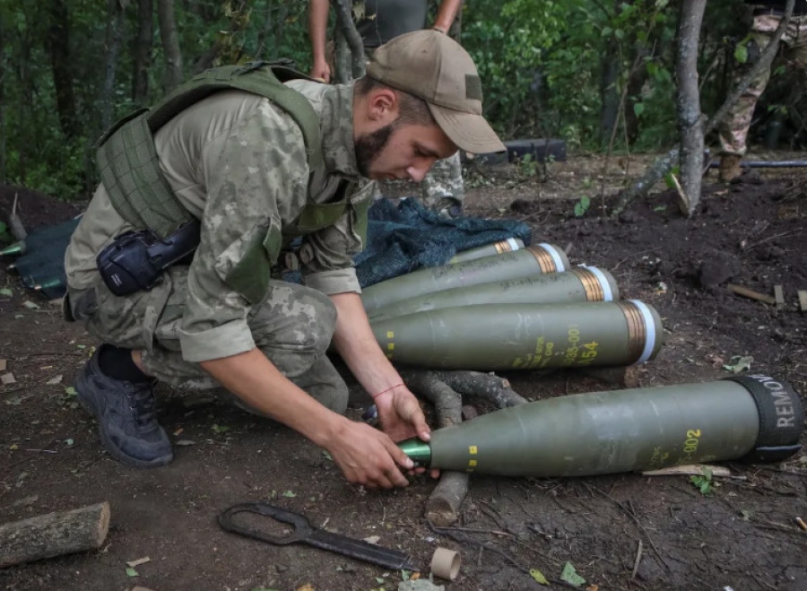 Η Γερμανία αυξάνει κατά πολύ την παροχή οβίδων πυροβολικού στην Ουκρανία το 2024