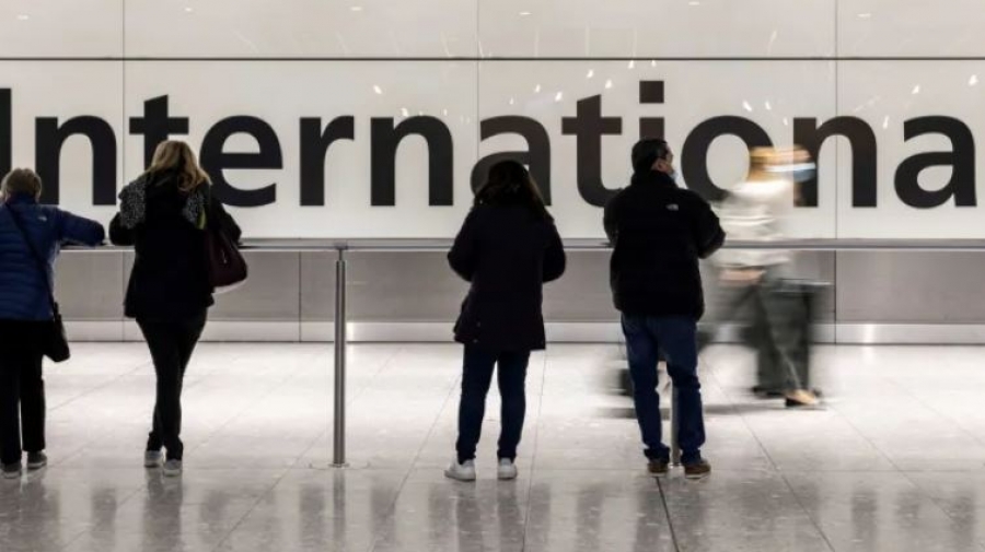 Η επιστροφή του Covid - Βρετανία και Γαλλία απορρίπτουν τα σχέδια της Ιταλίας για υποχρεωτικά tests στην Ευρώπη