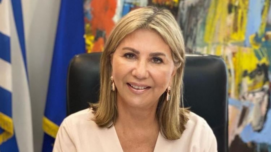 Βόλος: Χειροπέδες σε δημοσιογράφο που φέρεται να εκβίαζε τη Ζέττα Μακρή - Πώς πιάστηκε με προσημειωμένα χαρτονομίσματα