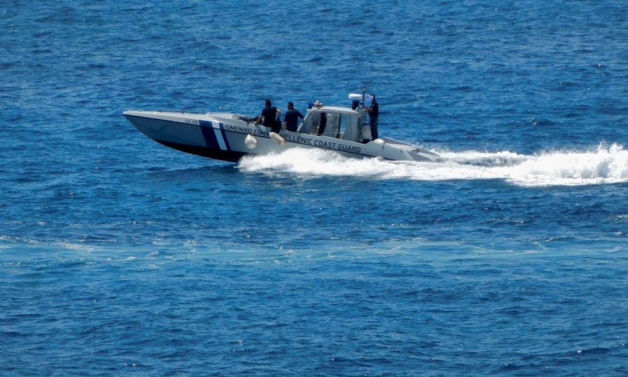 Βροχή… βλημάτων στην Ελλάδα – Συναγερμός στην Ιεράπετρα, εντοπίστηκε πυρομαχικό υλικό στην παραλία, 20 μέτρα από την ακτή