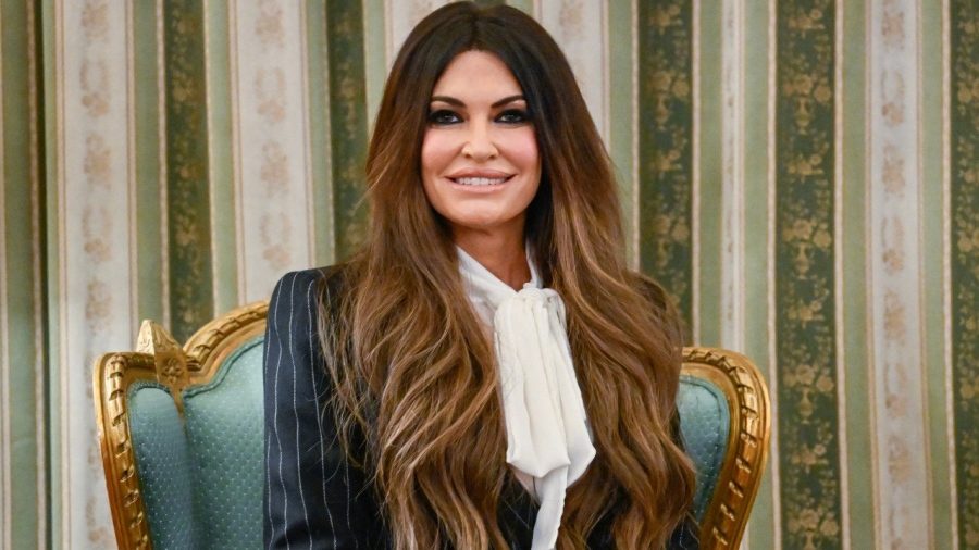 Συγκλονιστική ανάρτηση της Kimberly Guilfoyle με Αμερικανό στρατιώτη και την έγκυο γυναίκα του