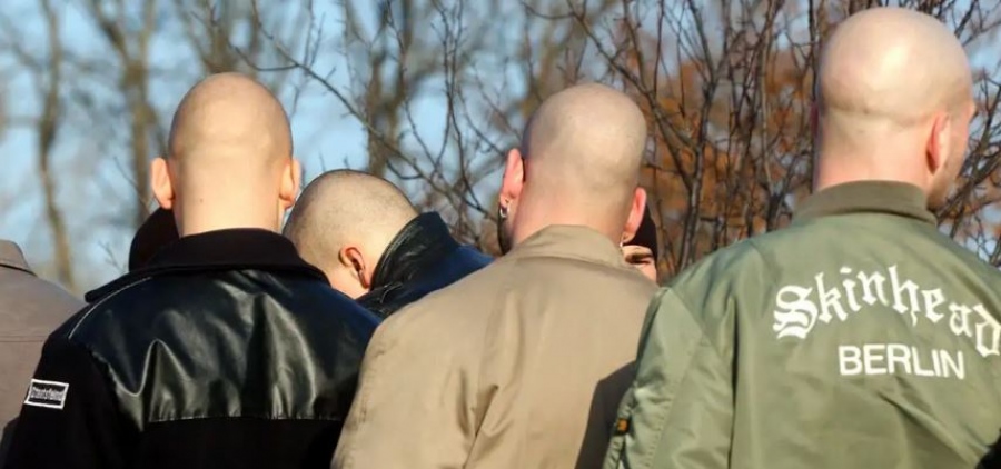 Η Γερμανία απαγορεύει τους «Hammerskins»