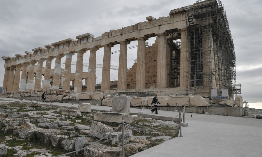 Guardian: Οργή για τις πριβέ ξεναγήσεις στην Ακρόπολη με εισιτήριο έως 5.000 ευρώ - Θα γίνουμε.. τσίρκο για τους τουρίστες