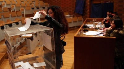 Αναβολή των φοιτητικών εκλογών στο Πάντειο μετά την εισβολή ομάδας ατόμων με καδρόνια