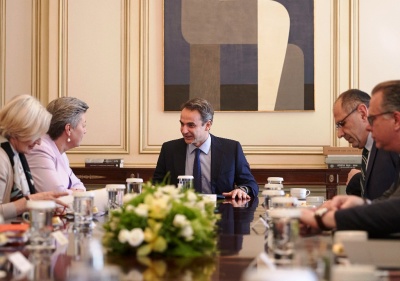 Συνάντηση Μητσοτάκη με την Επίτροπο Εσωτερικών Υποθέσεων, Johansson για το μεταναστευτικό