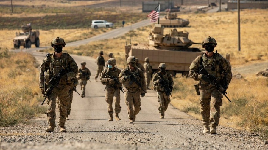 Αποκάλυψη WSJ: Οι ΗΠΑ αποσύρουν όλα τους τα στρατεύματα από τη Συρία