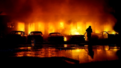 Παγκόσμιο χάος: Οι Ουκρανοί επιτέθηκαν στο Καζακστάν, οι Βρετανοί σε Ρωσία, Τουρκία - Η Δύση κουρέλιασε το σχέδιο Trump