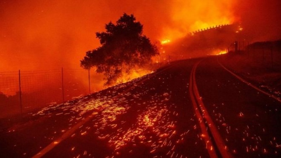 Τρομακτικές πυρκαγιές στην Καλιφόρνια - Νέες διακοπές ρεύματος