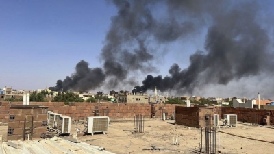 Σουδάν: Αεροπορικές επιδρομές στα περίχωρα του Χαρτούμ, καθώς ο πόλεμος μπαίνει στην έκτη εβδομάδα