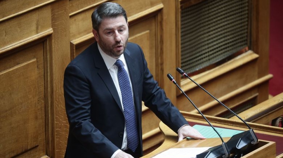 «Καρφιά» Ανδρουλάκη για Μητσοτάκη: Νευρικός, μάλλον πίνει τον φραπέ σκέτο, δεν βλάπτει μόνο τον ΟΠΕΚΕΠΕ - Απάντηση πρωθυπουργού