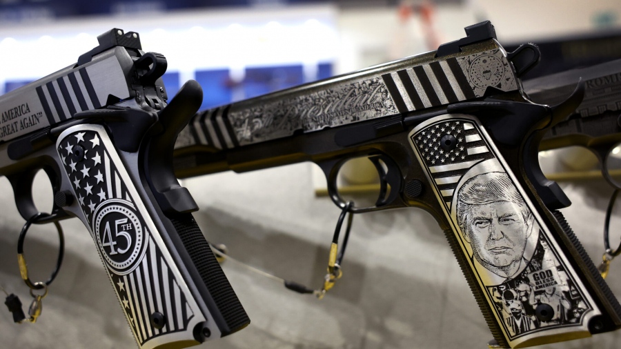 Πραγματογνώμονας γκρεμίζει το αφήγημα Χρυσοχοΐδη για την οπλοκατοχή: Χτυπάτε τους νόμιμους, οι παράνομοι θα συνεχίσουν να αλωνίζουν – Παράνοια