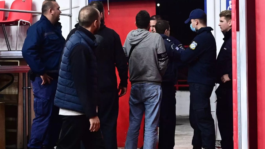 Eπεισόδια στου Ρέντη: Σε καθεστώς προστασίας μαρτύρων ζήτησε να ενταχθεί ο 18χρονος κι άλλα τρία άτομα