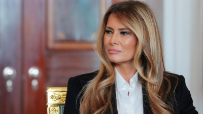 Η Πρώτη Κυρία σπάει τους κανόνες της παγκόσμιας διπλωματίας - Η Melania Trump προεδρεύει στο Συμβούλιο Ασφαλείας του ΟΗΕ