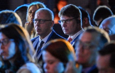 Σεισμός στην Γερμανία - «Πράκτορες της Μόσχας», αποκαλούν τους 3 βουλευτές του AfD που πήγαν Ρωσία για το forum BRICS