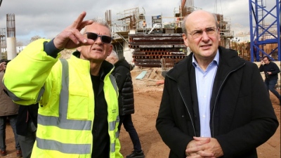 Χατζηδάκης: Το Ελληνικό σε μικρογραφία θα θυμίζουν οι αναπλάσεις που θα γίνουν στον Ελαιώνα