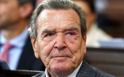 Ο πρώην καγκελάριος Schröder προκαλεί θύελλα: Μη δαιμονοποιείτε τη Ρωσία, η Γερμανία θέλει φθηνή ενέργεια