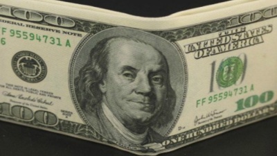 Έξι κορυφαίοι επενδυτικοί οίκοι βλέπουν πτώση του δολαρίου στα 1,16 δολ/ευρώ το 2020