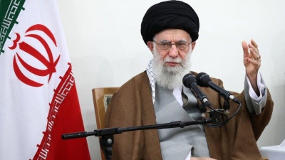 Ο Ali Khamenei καταγγέλλει πολιτική «εκφοβισμού» έπειτα από απειλές του Trump