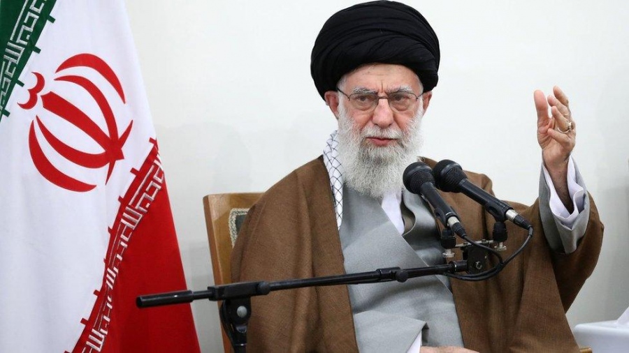 Ο Ali Khamenei καταγγέλλει πολιτική «εκφοβισμού» έπειτα από απειλές του Trump
