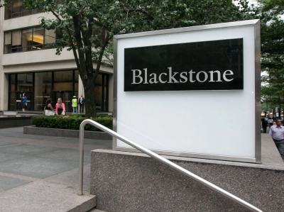 Άλμα στα κέρδη και στα έσοδα, μειώθηκαν τα υπο διαχείριση κεφάλαια της Blackstone