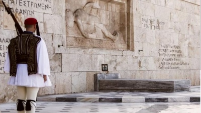 Πολιτική θύελλα λόγω τροπολογίας για το Μνημείο του Άγνωστου Στρατιώτη - Ένσταση αντισυνταγματικότητας από αντιπολίτευση
