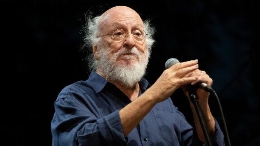 Στην τελευταία του κατοικία οδηγείται ο Διονύσης Σαββόπουλος - Στο Α' Νεκροταφείο Αθηνών η ταφή