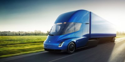 To 2019 θα βγει στους δρόμους το φορτηγό Tesla Semi
