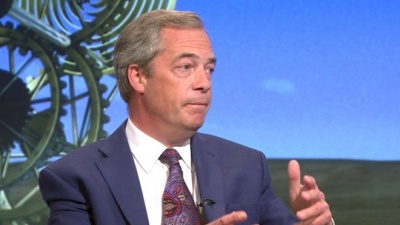 Farage (Βρετανία): Οι υπέρμαχοι της παραμονής της Βρετανία στην ΕΕ θέλουν να ανατρέψουν το δημοψήφισμα