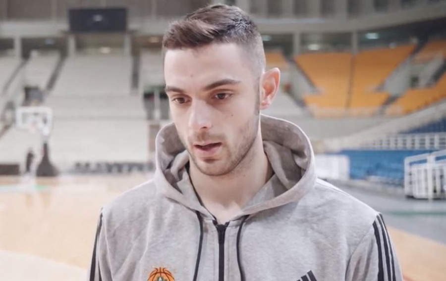 O Παπαπέτρου αποκλειστικά στον ΟΠΑΠ: «Ο Πιτίνο μας δίνει φτερά στα πόδια»