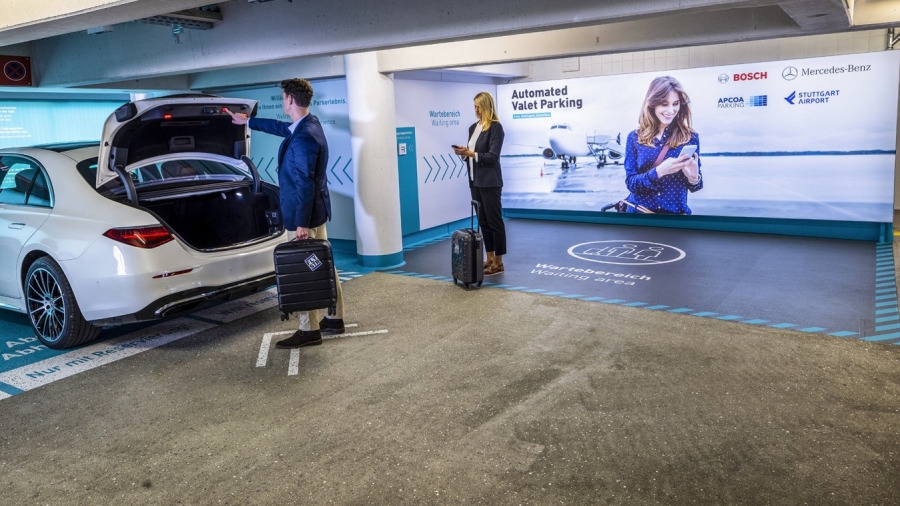 Παγκόσμια πρωτιά: Το αυτόνομο σύστημα στάθμευσης της Bosch και της Mercedes-Benz εγκρίθηκε για εμπορική χρήση