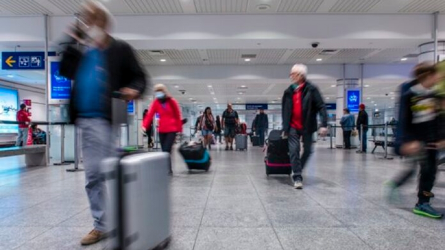 Ελληνικά αεροδρόμια: Αύξηση επιβατών εξωτερικού +537,2% σε σχέση με το 2021