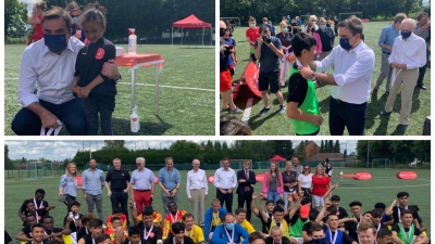 Σχοινάς (Κομισιόν): Η EE παραμένει δεσμευμένη να βοηθήσει τους πιο ευάλωτους και να προστατεύσει τους πρόσφυγες