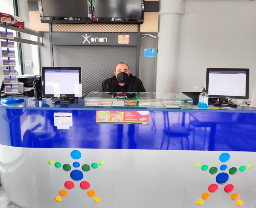 ΛΟΤΤΟ: Ποσό-ρεκόρ με 6,5 εκατ. ευρώ στην 1η κατηγορία – Τι λέει ιδιοκτήτης καταστήματος ΟΠΑΠ για το μεγαλύτερο τζακ-ποτ της δεκαετίας