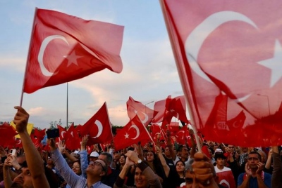 SZ: Σε κρίση η Τουρκία λίγο πριν τις δημοτικές εκλογές - Στρατιώτες πεθαίνουν, ο πληθωρισμός ανεβαίνει