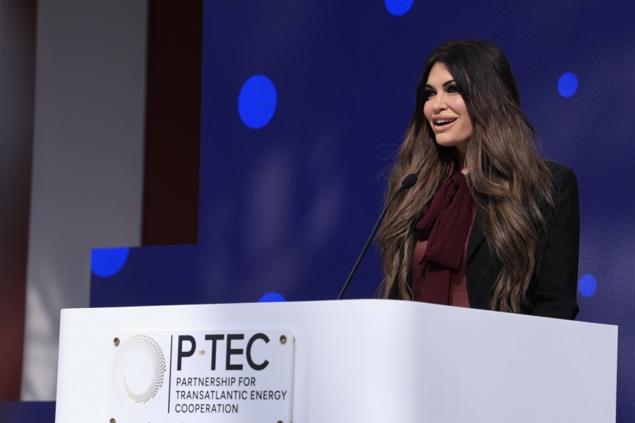 Kimberly Guilfoyle (Πρέσβης ΗΠΑ): Ιστορική η συμφωνία για τους υδρογονάνθρακες  - Η Αμερική επέστρεψε