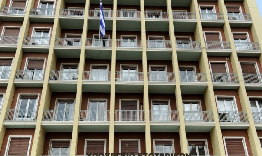 Νέες δράσεις στήριξης των ευάλωτων ομάδων και των τετράποδων από το ΥΠΕΣ