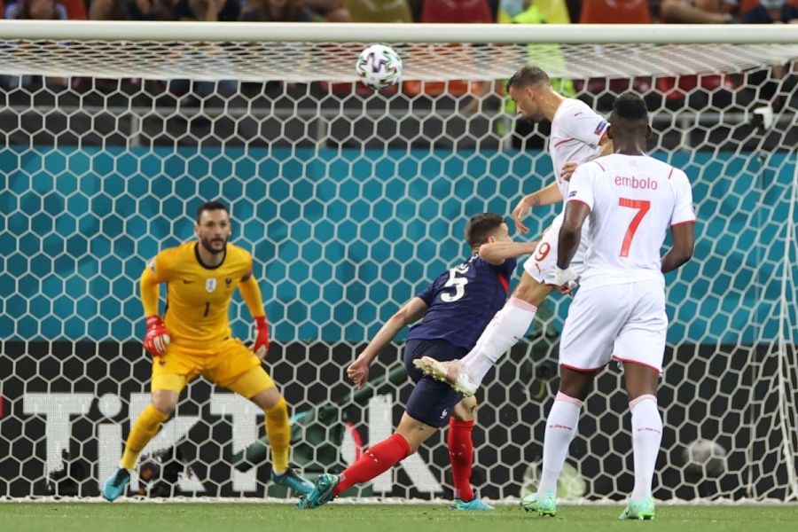 Γαλλία-Ελβετία 0-1: Ο Σεφέροβιτς «σοκάρει» τη Γαλλία στο 15’! (video)