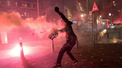 Ρεβεγιόν με ταραχές στην Ευρώπη - Μετανάστες έσπειραν το χάος στις πρωτεύουσες (vid)