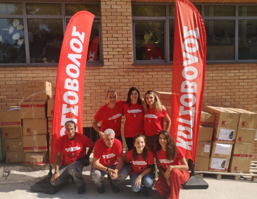 Η Κωτσόβολος γεμίζει για 7η συνεχόμενη χρονιά μία «Κιβωτό» με σχολικά είδη