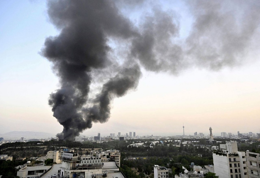 Εκρήξεις στην Τεχεράνη – Ισραηλινή επίθεση στη διοίκηση της αστυνομίας του Ιράν