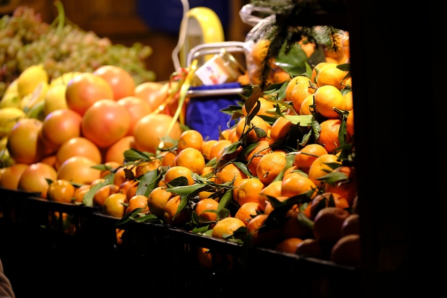 Η αγορά ξέμεινε από λεμόνια και πορτοκάλια, στα ύψη το κόστος εισαγωγών