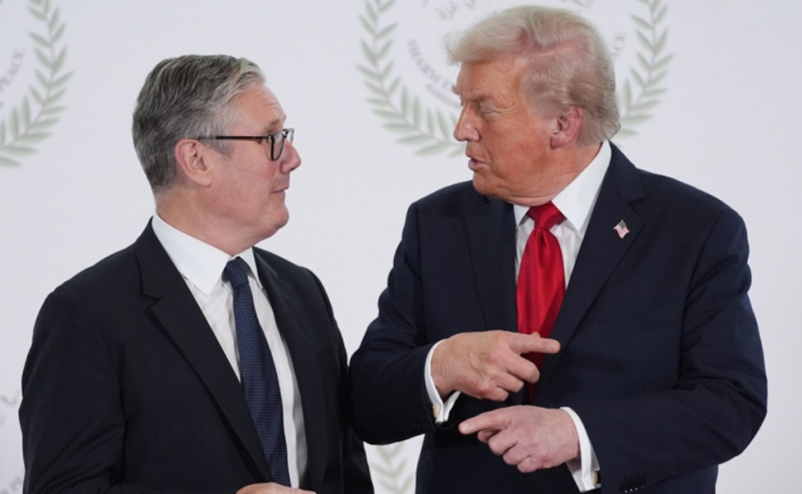 Ο Starmer συζήτησε ζητήματα ασφάλειας στον Αρκτικό Κύκλο με τον Trump  με φόντο τη Γροιλανδία