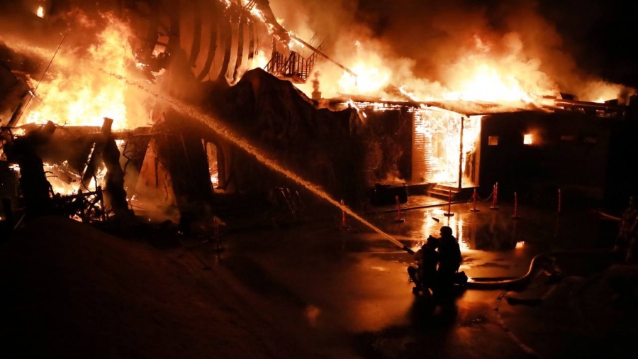 Αμόκ - Οι Ρώσοι αφάνισαν το εργοστάσιο της ουκρανικής αεροπορίας στο Konotop του Sumy - Το διέλυσαν με FAB και Lancet