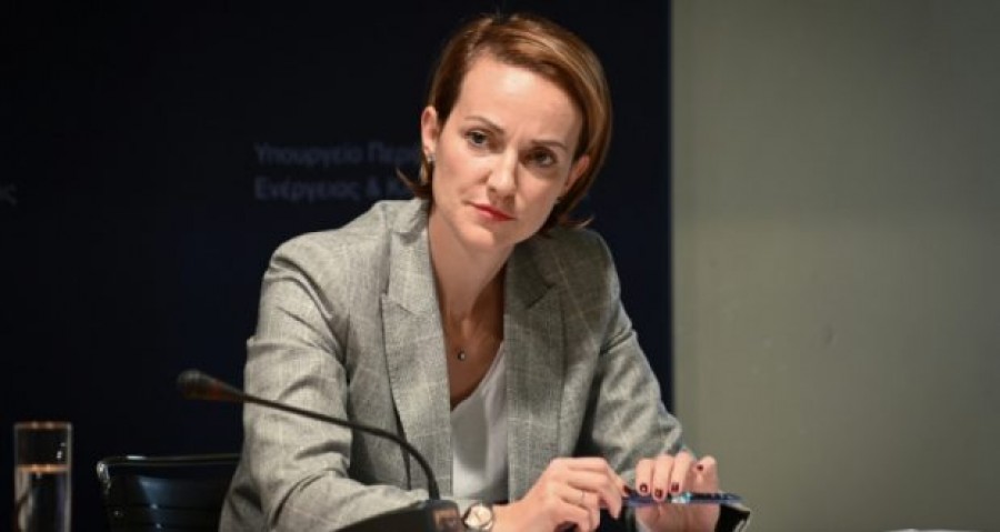 Σδούκου (ΥΠΕΝ): Οι άξονες της ρύθμισης για τα θαλάσσια αιολικά πάρκα