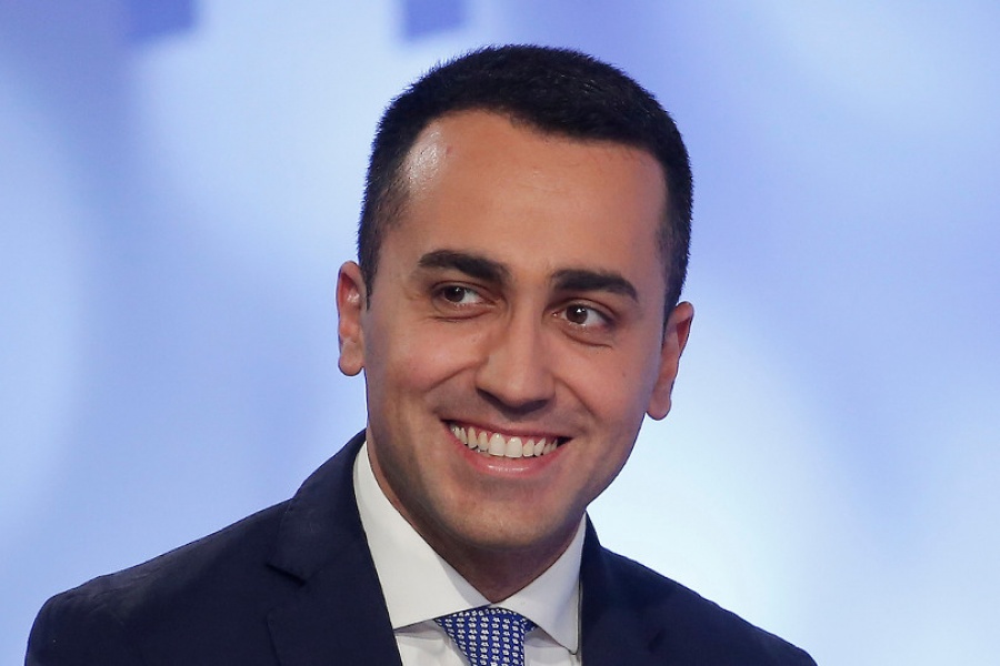 Di Maio για μετανάστες: Η Μάλτα να στείλει στην Ιταλία τις γυναίκες και τα ανήλικα