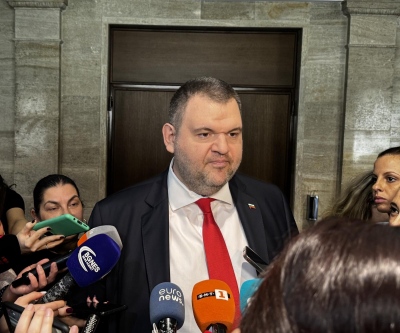 Βουλγαρία: «Μπουρλότο» στη νέα κυβέρνηση βάζει το τουρκικό μειονοτικό κόμμα λόγω του Peevski