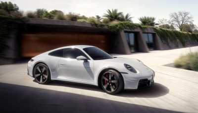 Η νέα Porsche 911 Carrera S